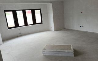 Casă/Vilă Dumbrăveni/Suceava - Poză 26