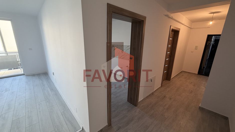 Etaj 2. Disponibil imediat. Decomandat. TVA 21% inclus in pret - Poză 7