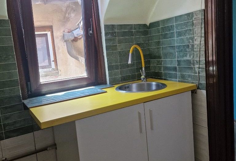 De inchiriat apartament 5 camere in Vila, Unirii sect 4 - Poză 10