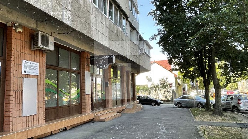 Spatiu Comercial cu vitrina- Zona Modern, Comision 0 - Poză 19