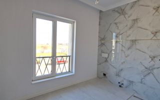 Duplex spatios cu garaj si pereti dublii - Poză 14