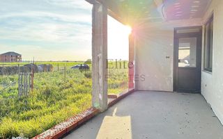 Casa cu 4 camere de vanzare in Cihei - Poză 3