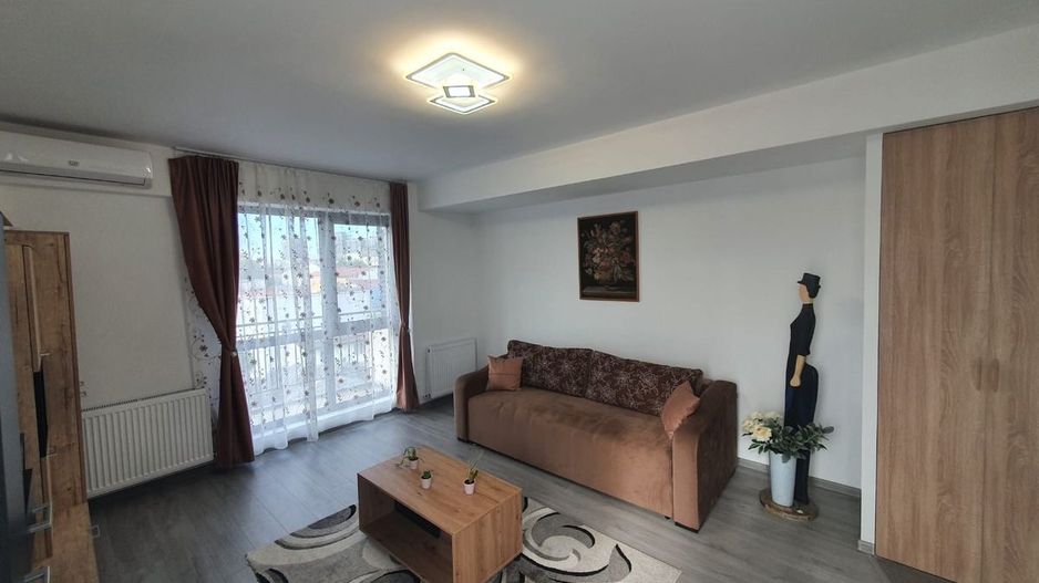 Închiriez garsonieră spațioasă,Vitan, metrou aproape, centrală proprie - Poză 2