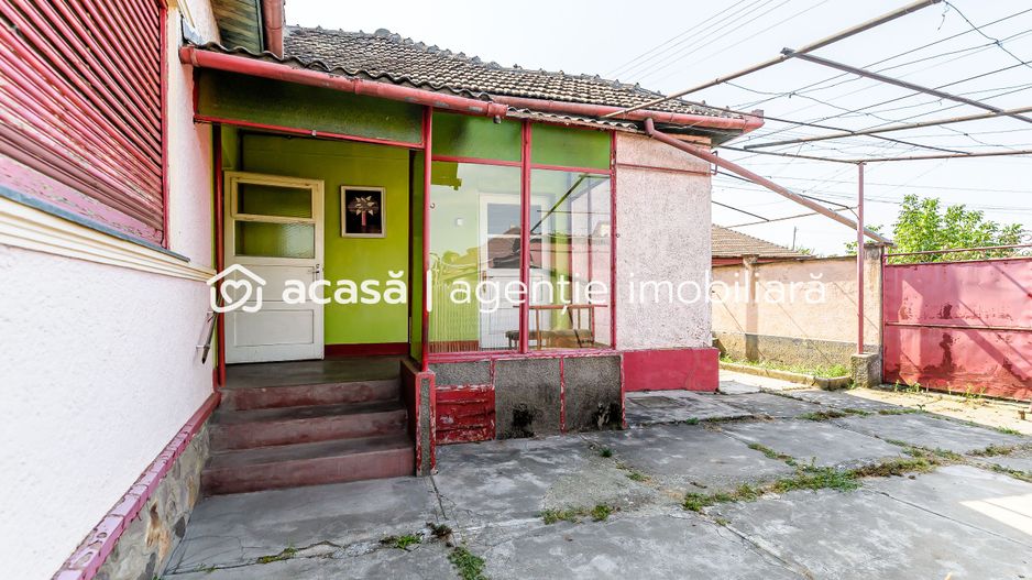 VANDUT! Casă  în Grădiște - Poză 7