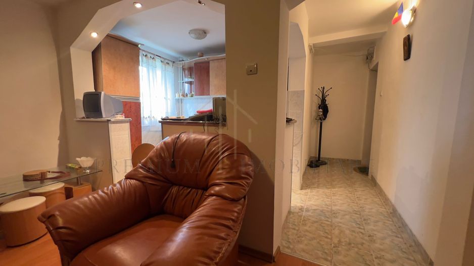 Apartament 2 camere etaj 1 - Blv. Republicii - Poză 3
