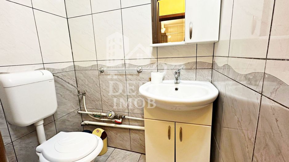 Apartament cu 3 camere de inchiriat zona Bulevardul Dacia, Oradea - Poză 11