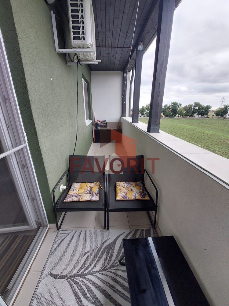 Decomandat. Mobilat si utilat. 2 balcoane. - Poză 5