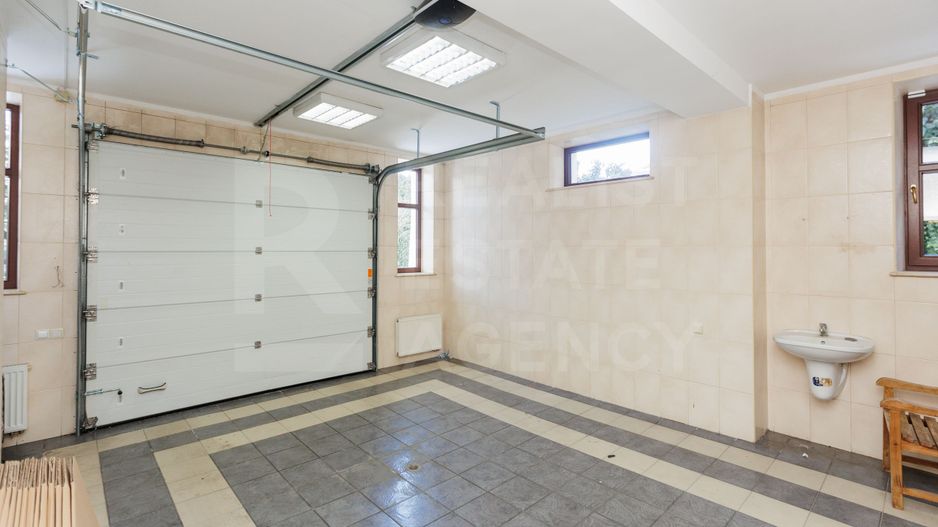 Chirie, casă, 3 nivele, strada Frumoasa, Centru - Poză 28