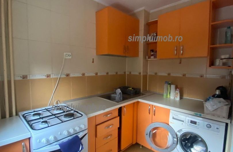 Garsonieră de închiriat Sector 3 Râmnicu Sărat mobilată utilata - Poză 2
