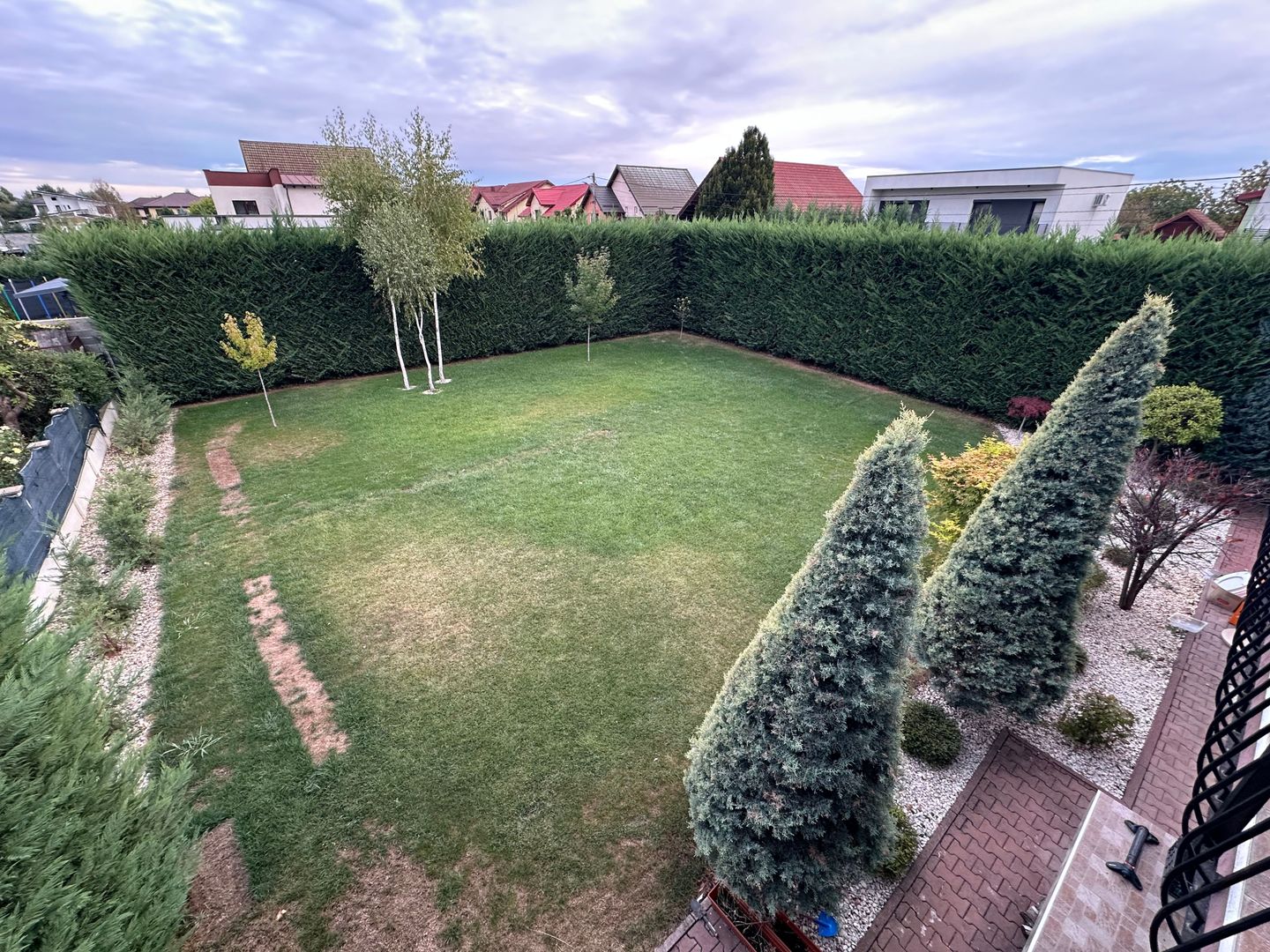 Casă / Vilă cu 4 camere de închiriat în zona Aradului - Poză 31