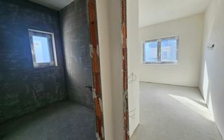 Apartament 3 camere, 2 bai, etaj 1 Selimbar - Poză 5
