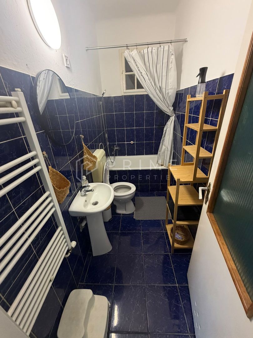 Casa de inchiriat Remetea - Curte comuna - Zona linistita - Poză 5