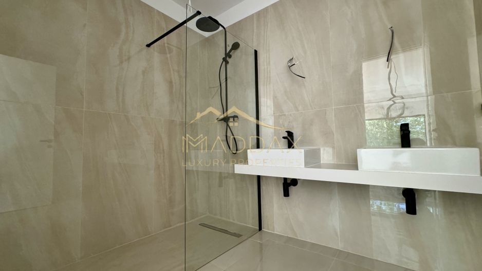 Vila cu 5 camere  *366mp* / Curte privată *315mp* / Pipera - Lake View - Poză 30