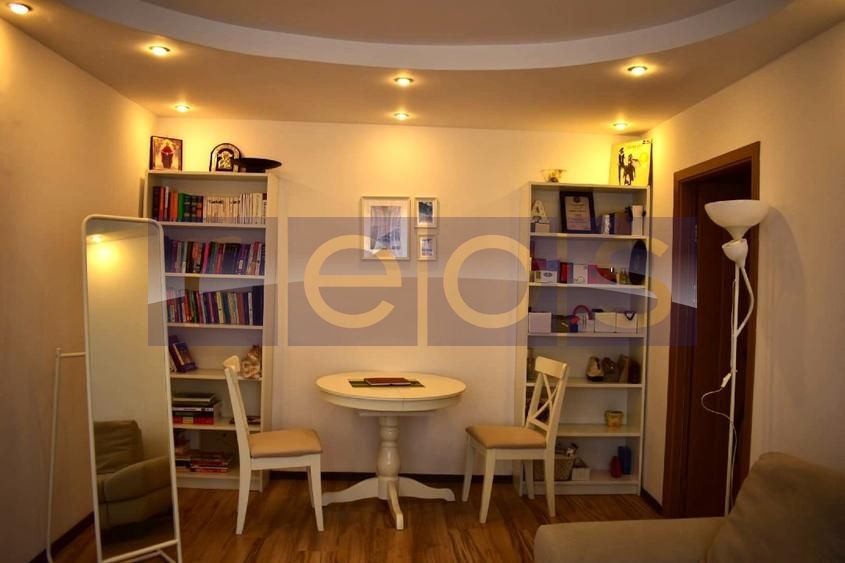 VANZARE APARTAMENT 3 CAMERE CENTRALA PROPRIE IANCULUI 67MP MOBILAT UTILAT - Poză 2