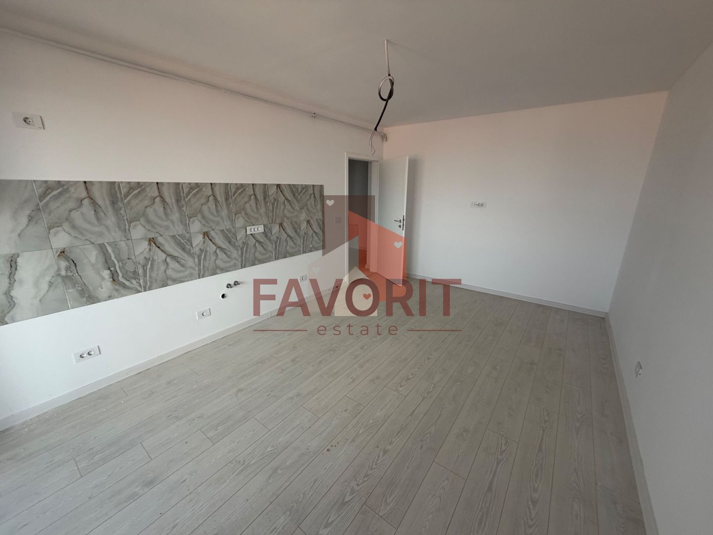 Disponibil imediat. 2 camere modificat in 2 dormitoare si zona de zi - Poză 1