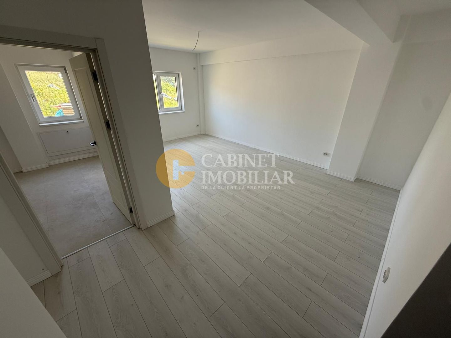 VISAN - 2 CAMERE DECOMANDAT - ETAJ INTERMEDIAR -  BLOC NOU INTABULAT - Poză 1