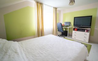 CASĂ COMPLET MOBILATĂ SI UTILATĂ -  PISCINĂ  – COMUNA BERCENI - Poză 9