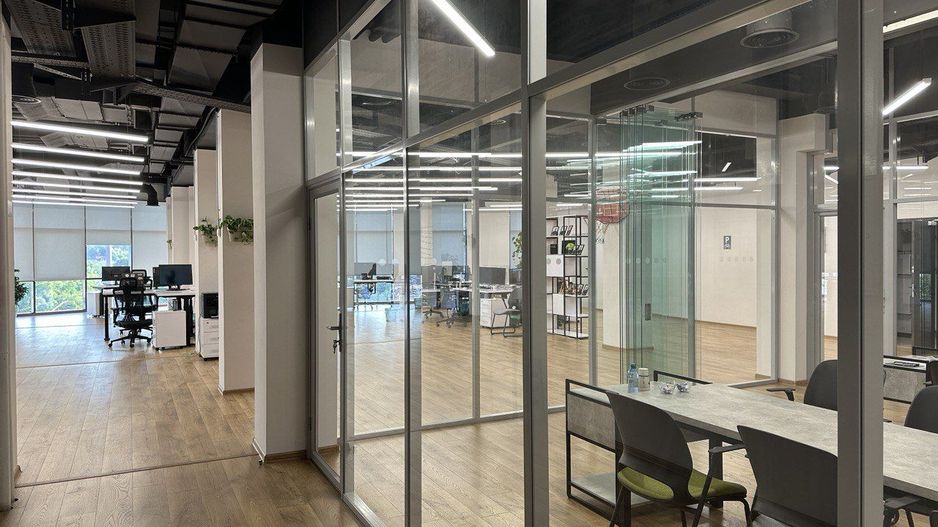 Chirie Spații de Birou 420 m2.și 300m²   sectorul Rîșcani. - Poză 9