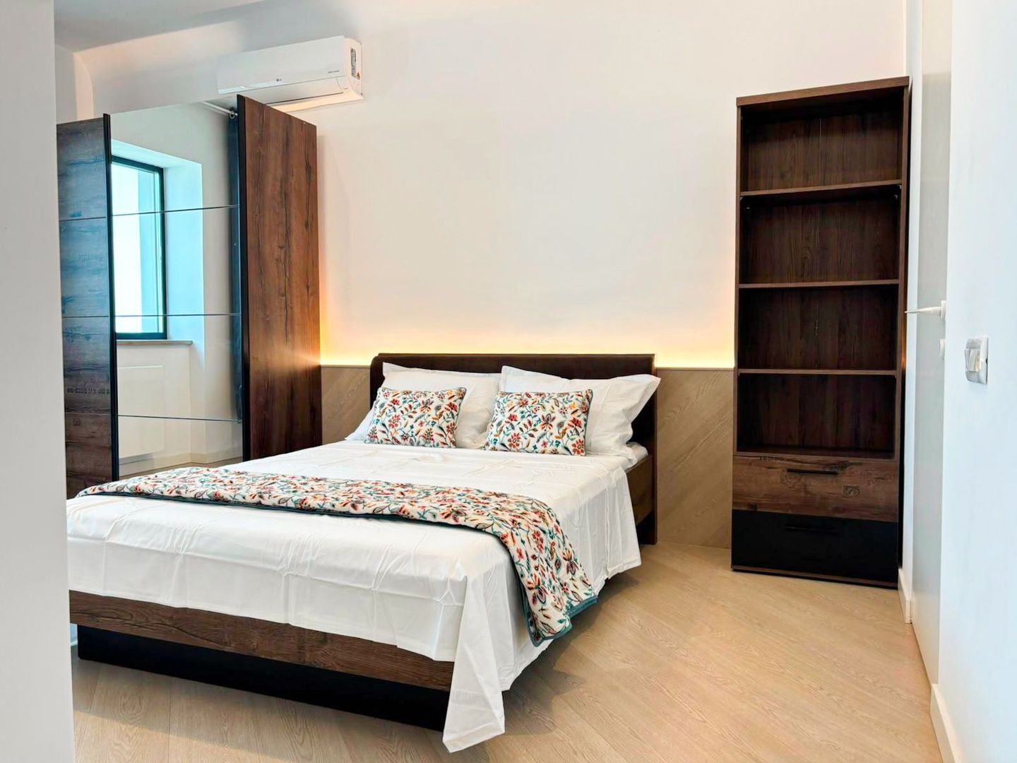 Chirie I Apartament 3 camere I Cortina North I Etaj 10 - Poză 6