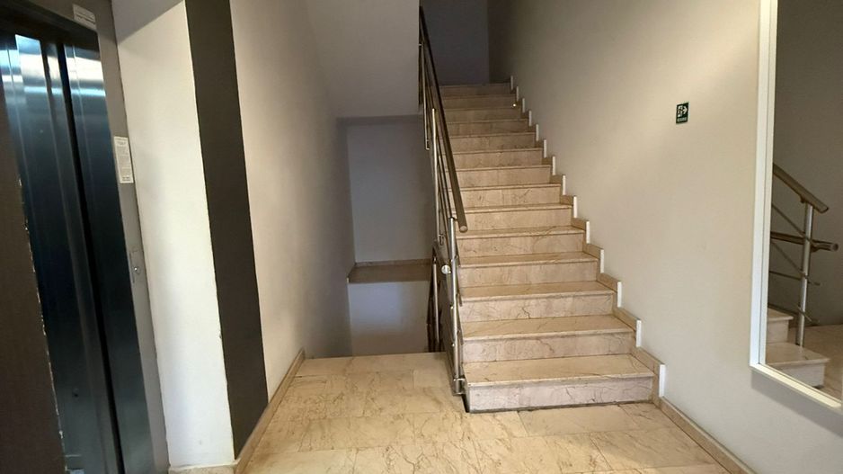 APARTAMENT 3 CAMERE ‖ CENTRALĂ PROPRIE ‖ LIFT ‖ VEDERE LIBERĂ ‖ ZONĂ CENTRALĂ - Poză 9