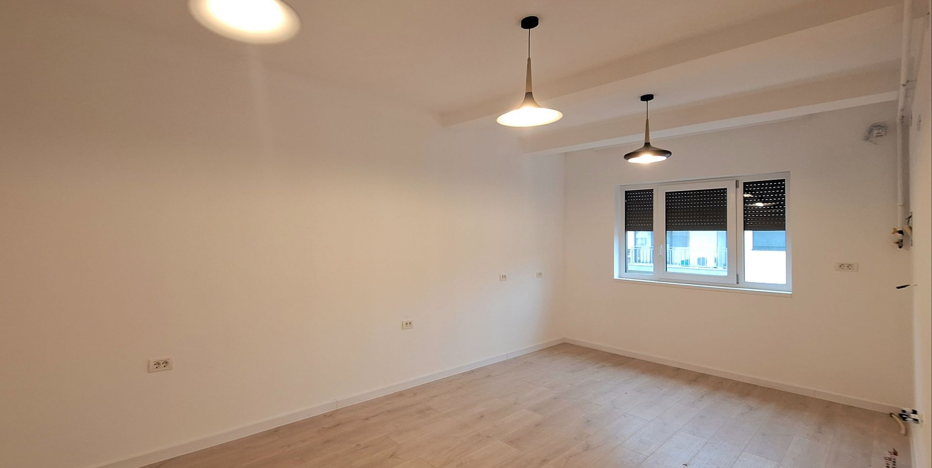 Apartament cu 3 camere si loc de parcare - Kaufland - Poză 5