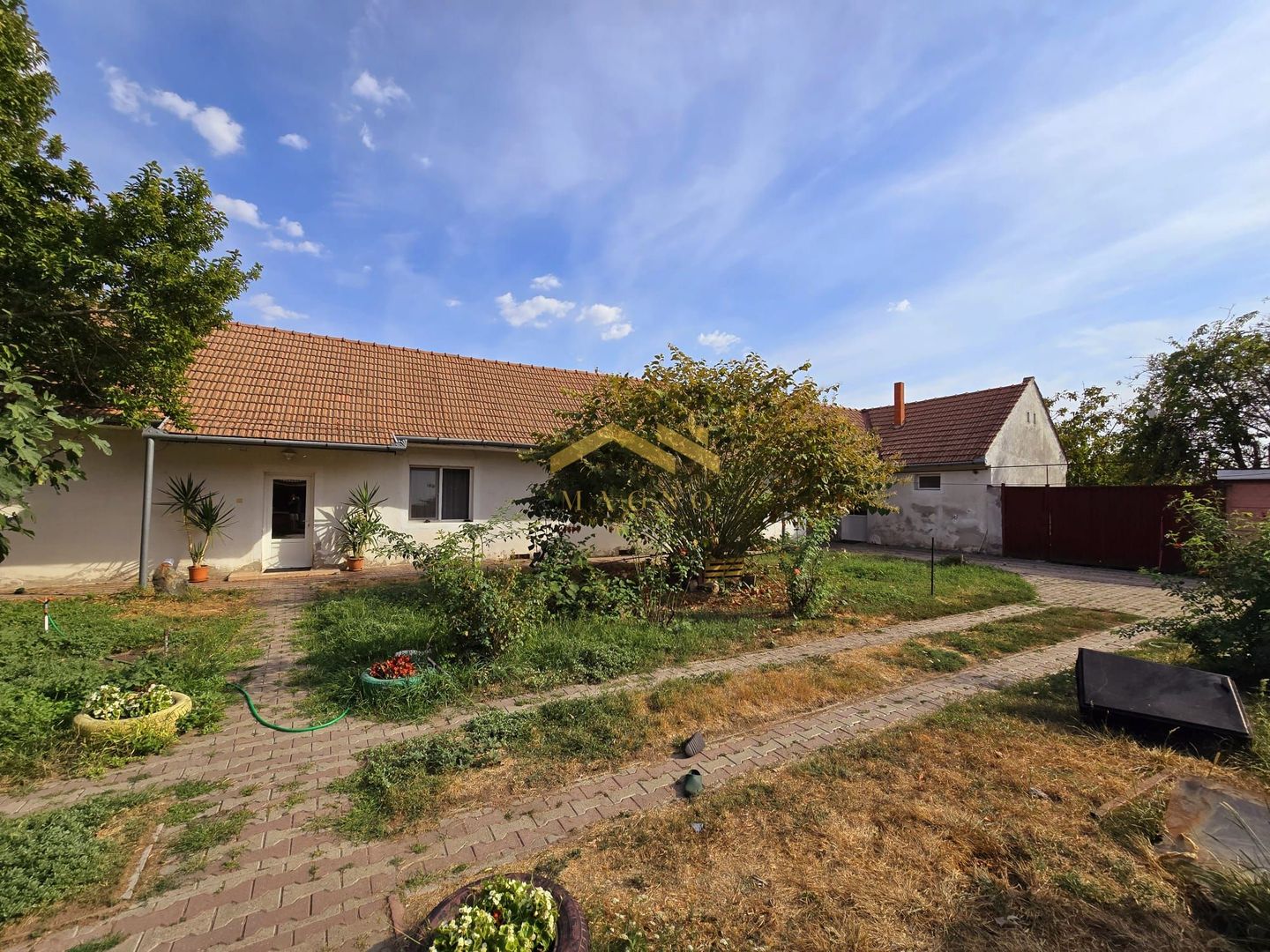 Casa de vanzare cu teren mare pe Ady Endre Aradul nou - Poză 7