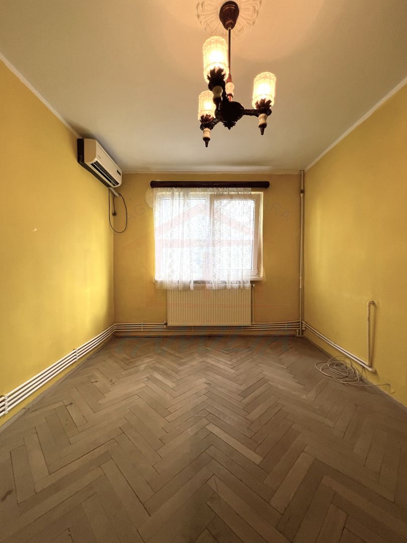 🏡 Apartament 2 camere, etaj 3, stradal – zonă excelentă Micro 40 - Poză 13