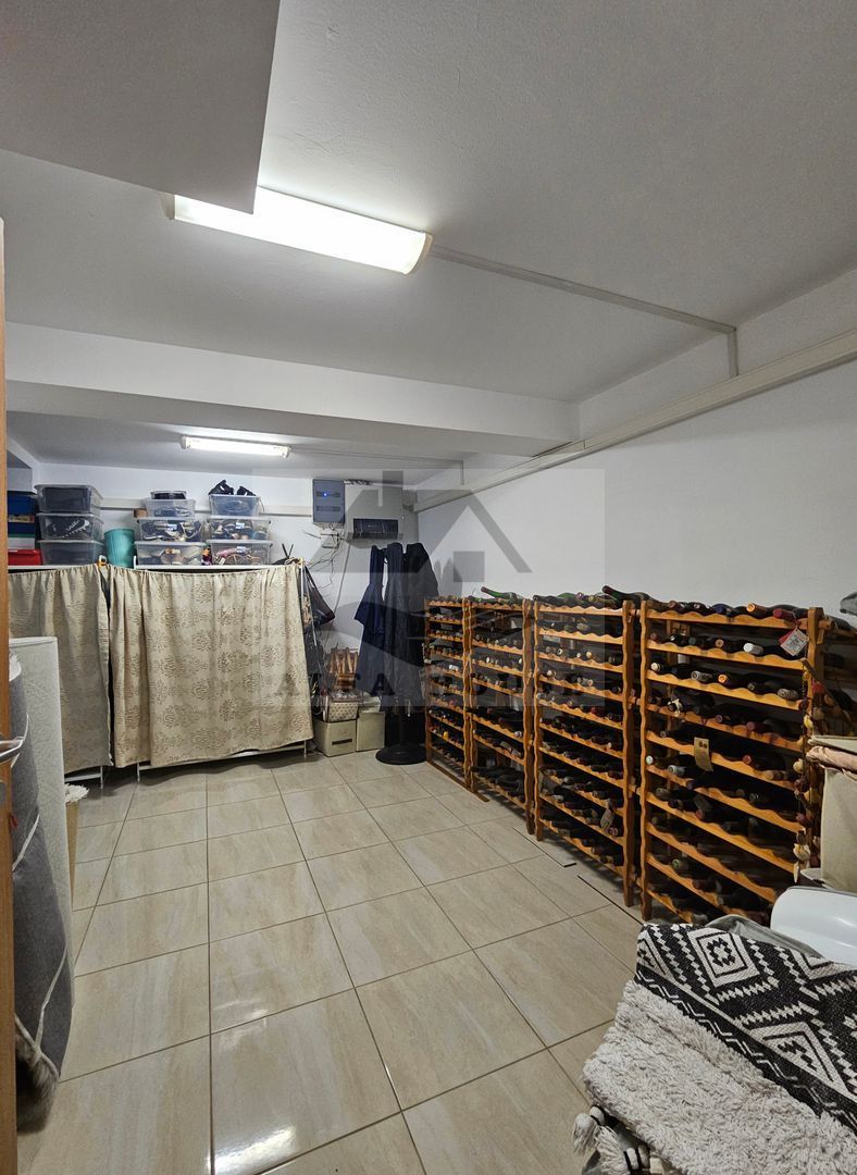 Casă individuala cu 5 camere, 270 mp, Tractorul - zona Coresi - Poză 30