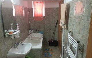 Vanzare apartament 2 camere, Frati Golesti, Gara - Poză 8