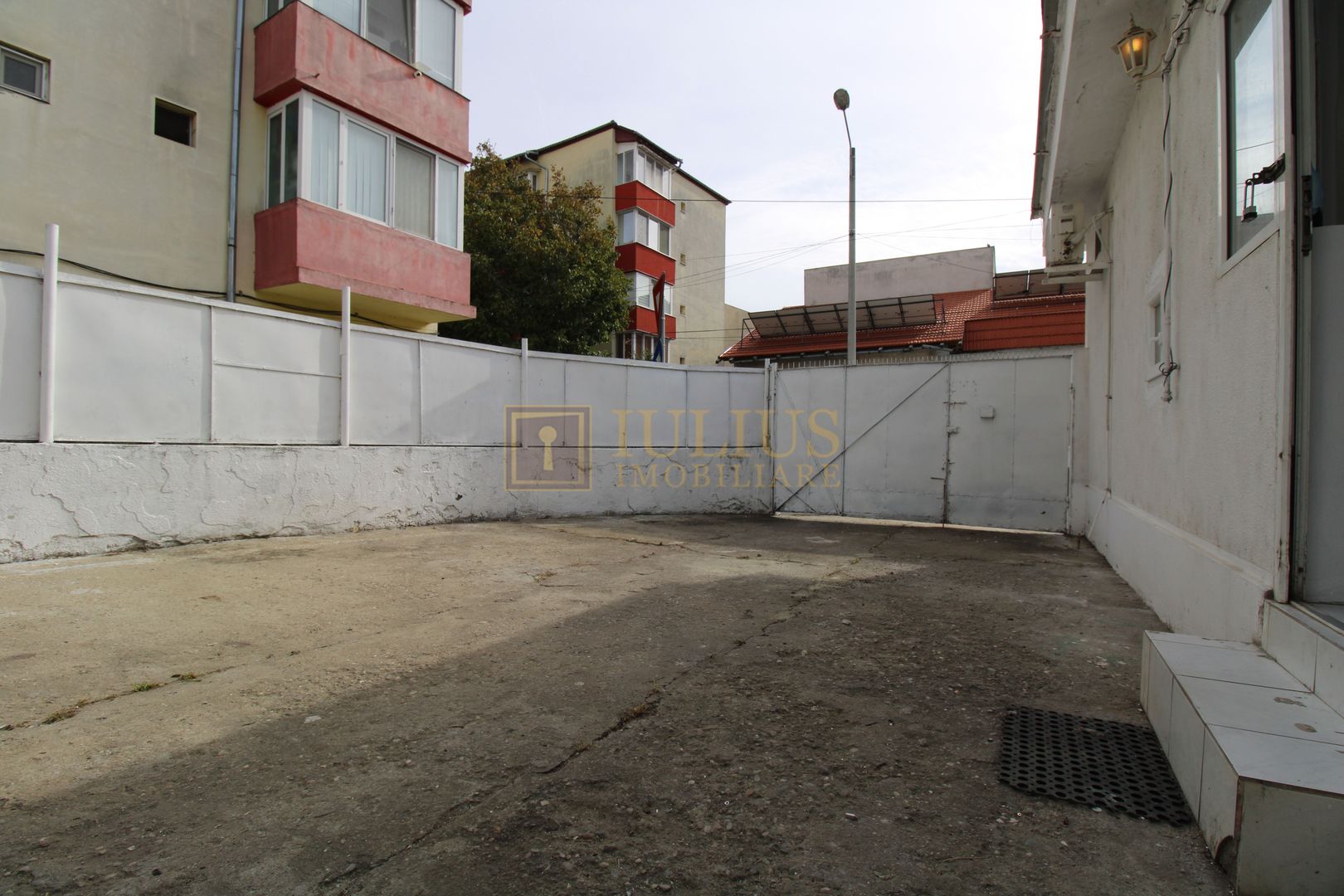 SAD,Birou/spatiu comercial, garaj, curte, centrala proprie, Zona Simion Barnutiu - Poză 12