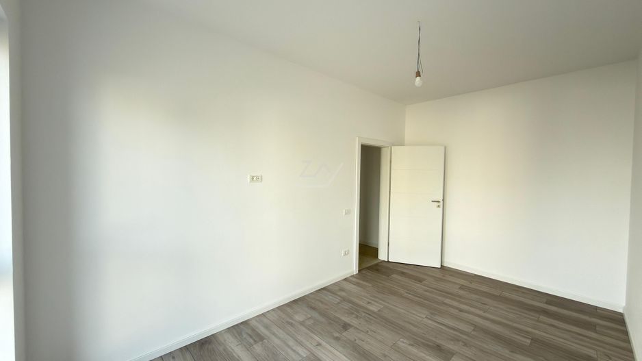 Bloc finalizat la asfalt. Decomandat. Etaj 1. Loc de parcare. - Poză 8