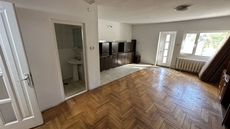 Casa pe artera - Simion Barnutiu - Poză 2