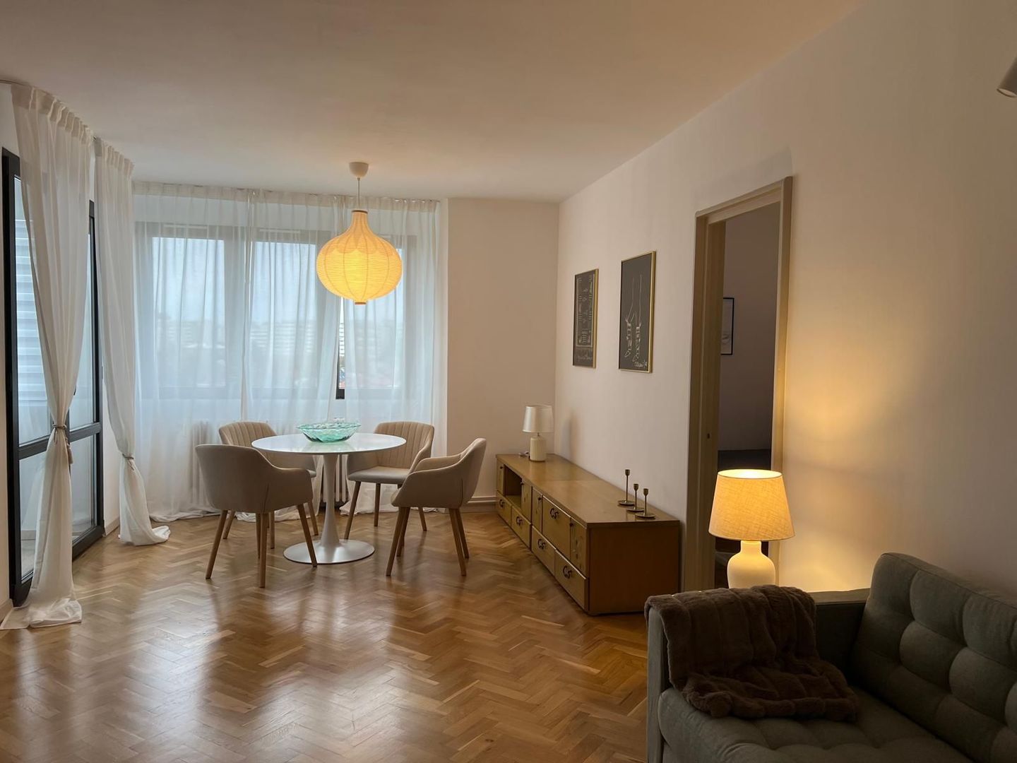 Apartament cochet, trei camere, Vatra Luminoasa - Poză 1