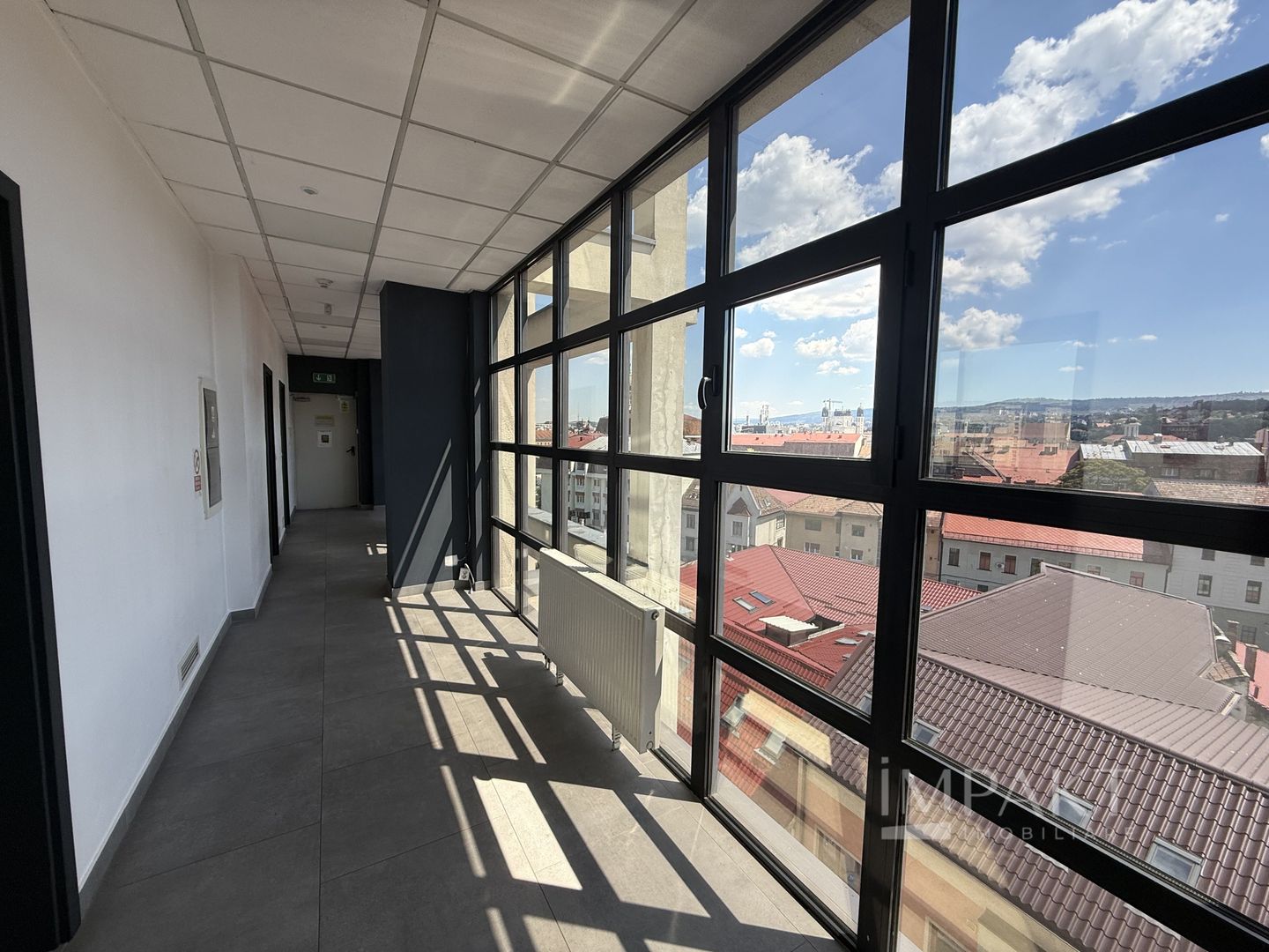 Cladire de birouri cu  spatii vitrate generoase in Zorilor. - Poză 19
