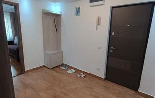 De vanzare  apartament 3 camere Valea Aurie etaj 1