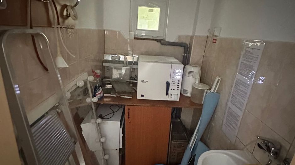 Spatiu de birou cu curte și anexa zona Badea Cartan - Poză 16