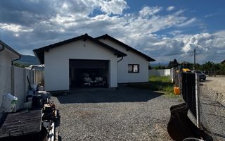 Casă individuală Micești , 3 camere, 454 mp teren, finisaje premium - Poză 2
