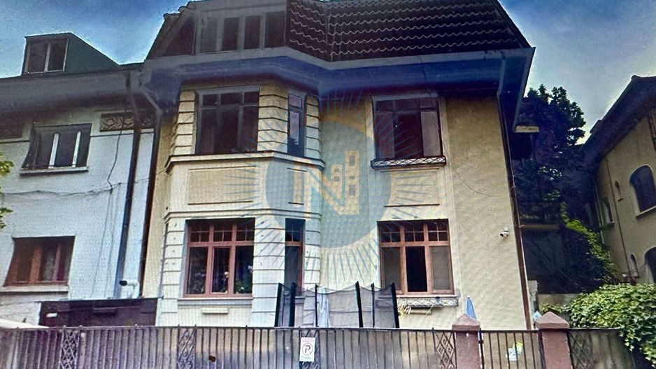 Vila individuala Capitale - Poză 1