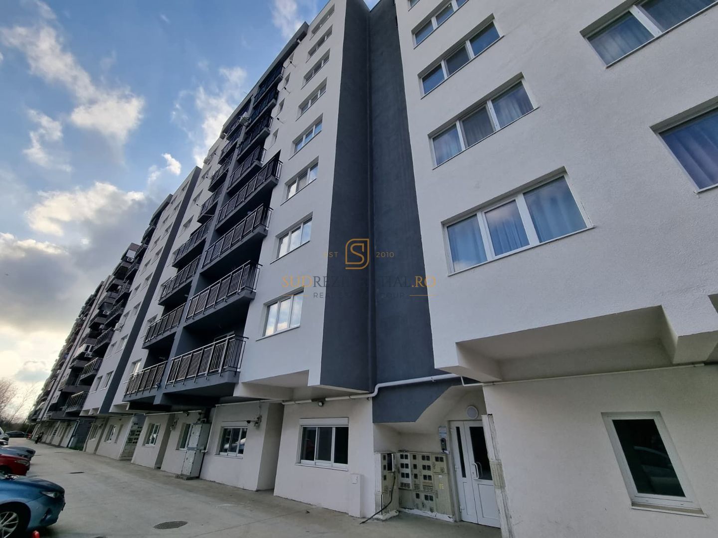 Garsoniera moderna, zona Mall Grand Arena, Sector 4, Comision 0% - Poză 11