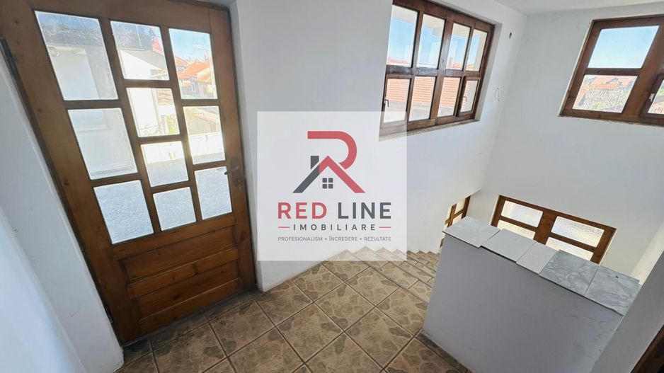 Vilă impunătoare, construcție solidă D+P+E+M, 430 mp – pretabilă pensiune - Poză 17
