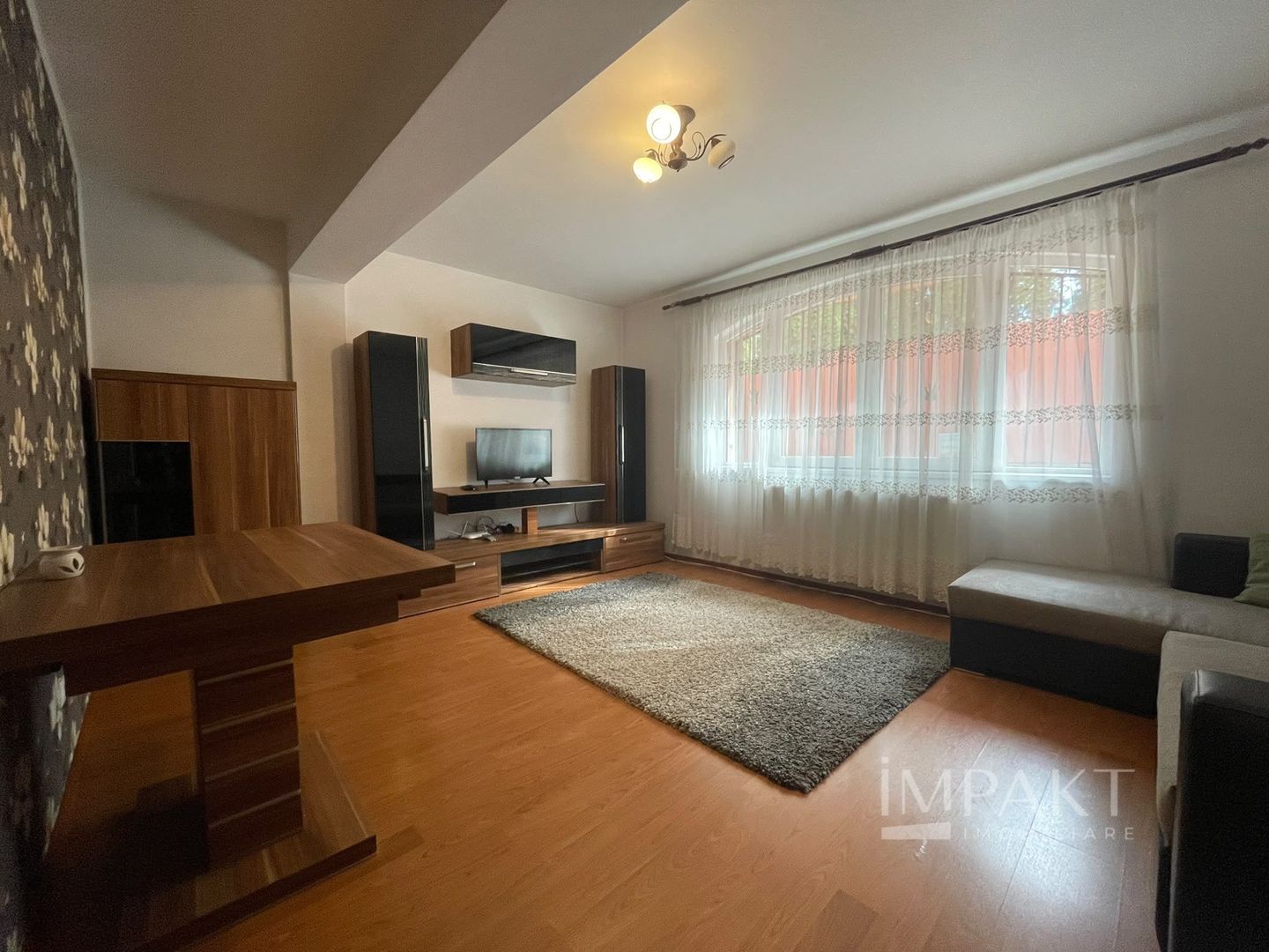 Apartament cu 2 camere, spre închiriere în Andrei Muresanu - Poză 2