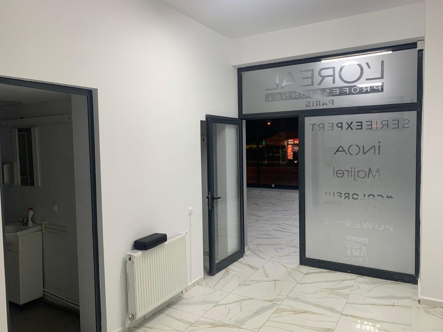 Spatiu comercial de inchiriat Damaroaia - Poză 12