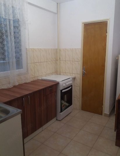 DE INCHIRIAT Apartament 2 camere - Eroii Revoluției - Poză 4