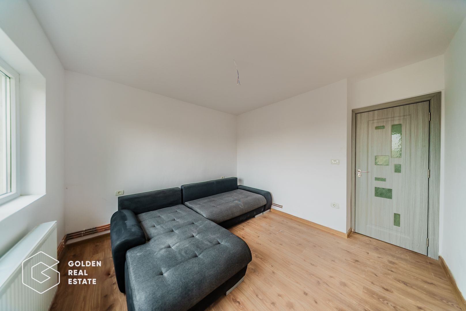 Apartament modern, 2 camere Alfa, renovat, et4, centrala, perfect pt investitie - Poză 2
