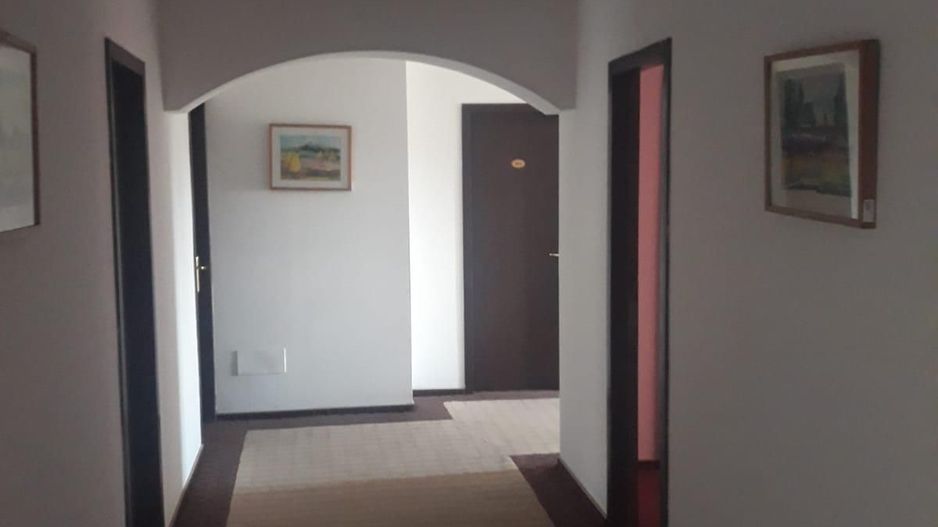 Hotel Capitol de vanzare Valenii de Munte Prahova - Poză 5