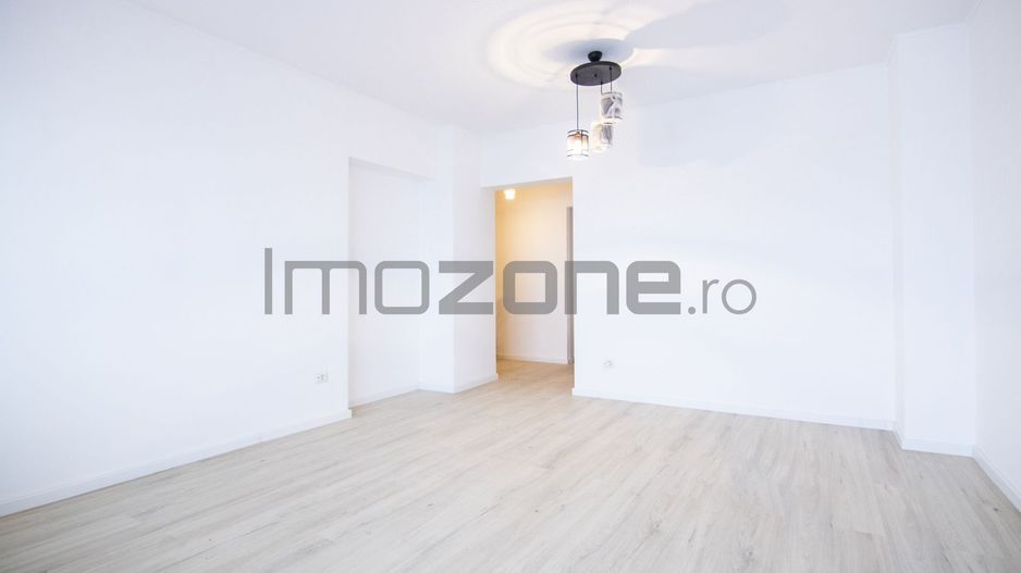 Ansamblul Primavara, 2 camere, decomandat, 74mp, finisat modern si centrala noua - Poză 5