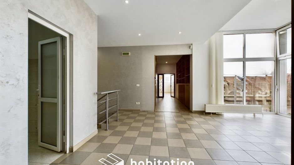 Clădire de birouri de vânzare în Dumbrăvița - Poză 13