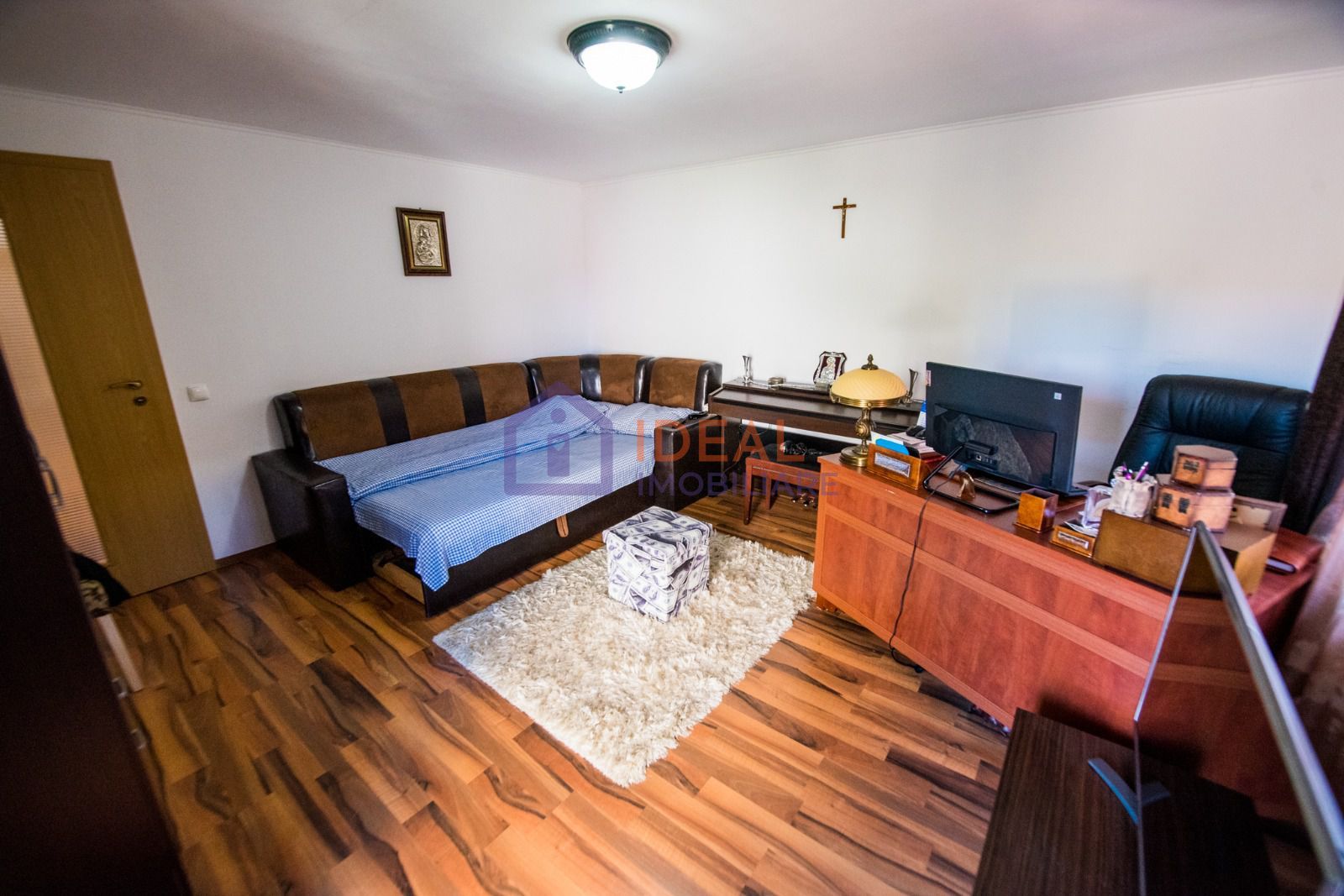 Casa Individuala cu 8 camere si 430 mp de curte, zona Calea Poplacii - Poză 16