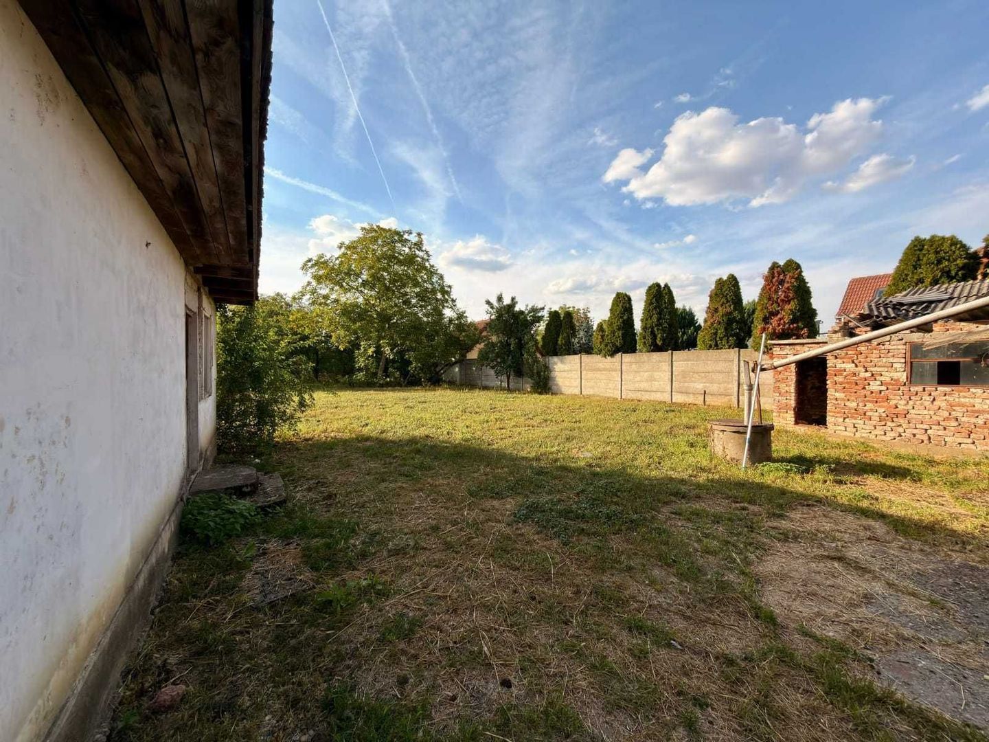 BRASADAS vinde casa in zona semicentrală cu teren 9 ari. - Poză 3