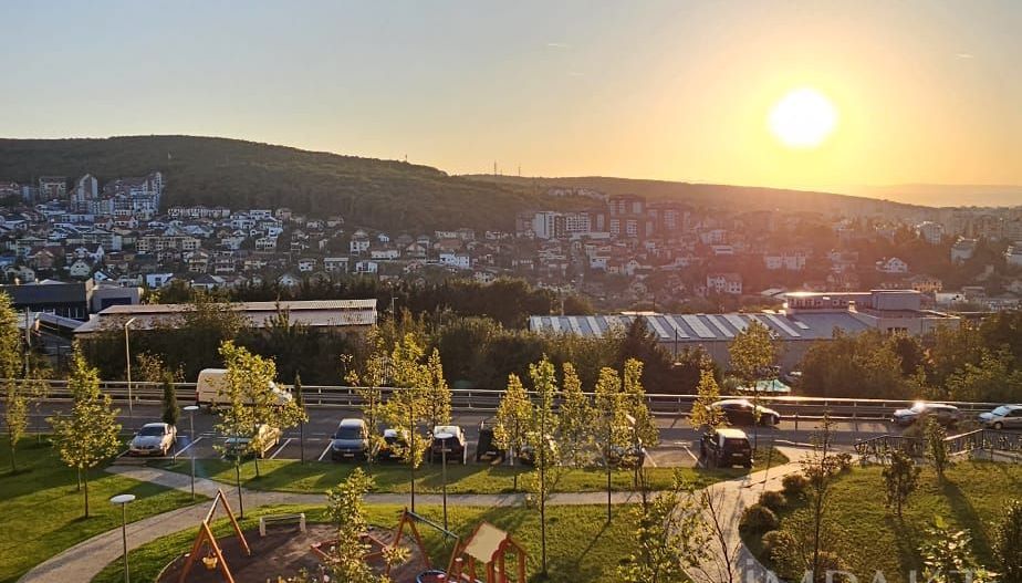 Apartament 2 camere in complexul Azoria -  Zorilor, prima inchiriere - Poză 9